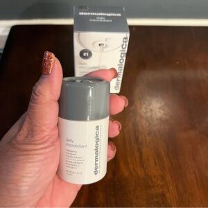 Dermalogica Daily Microfoliant - EXFOLIATES, SMOOTHS, BRIGHTENS